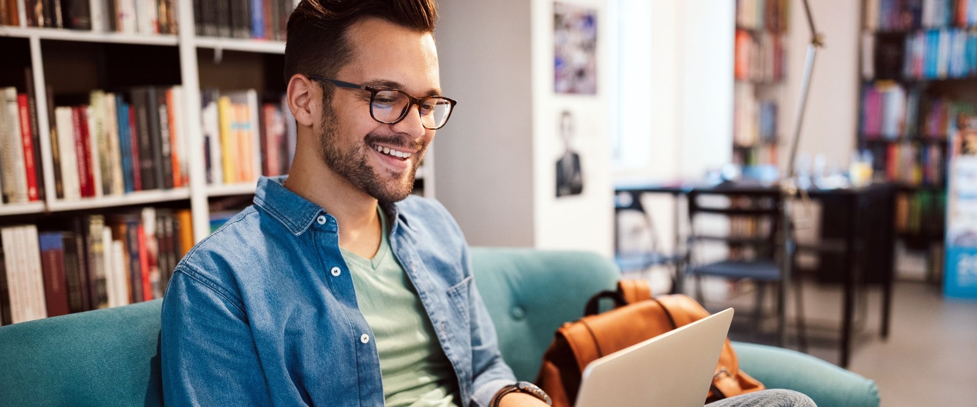 Business student taking BSBA online course